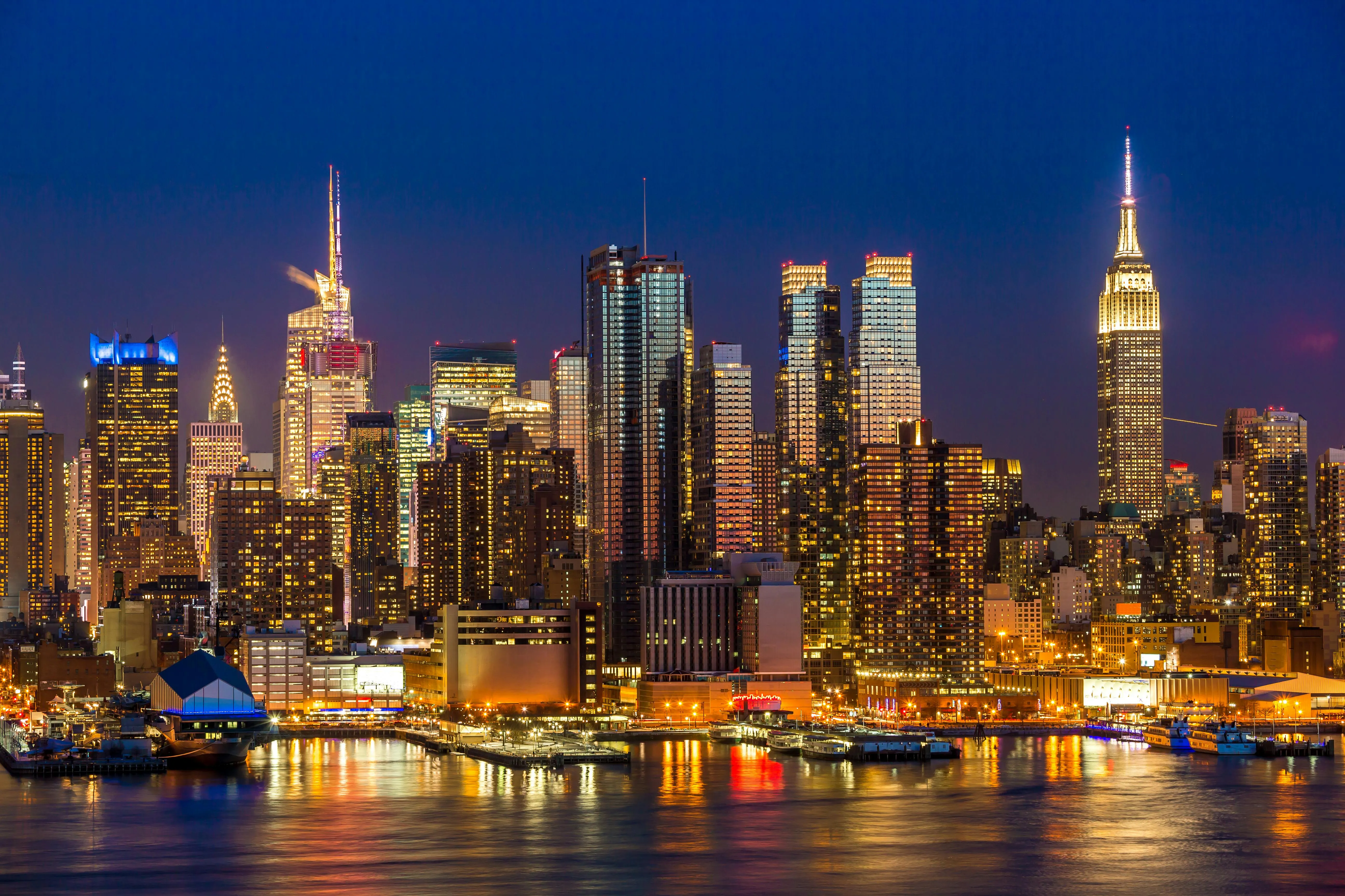 Circle Line harbor lights cruise at dusk
