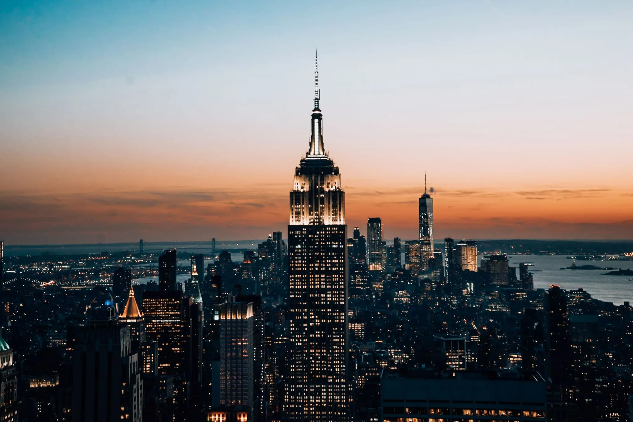 Sunset to Blue Hour Playbook: Skyline Photography Tips for NYC Observation Decks