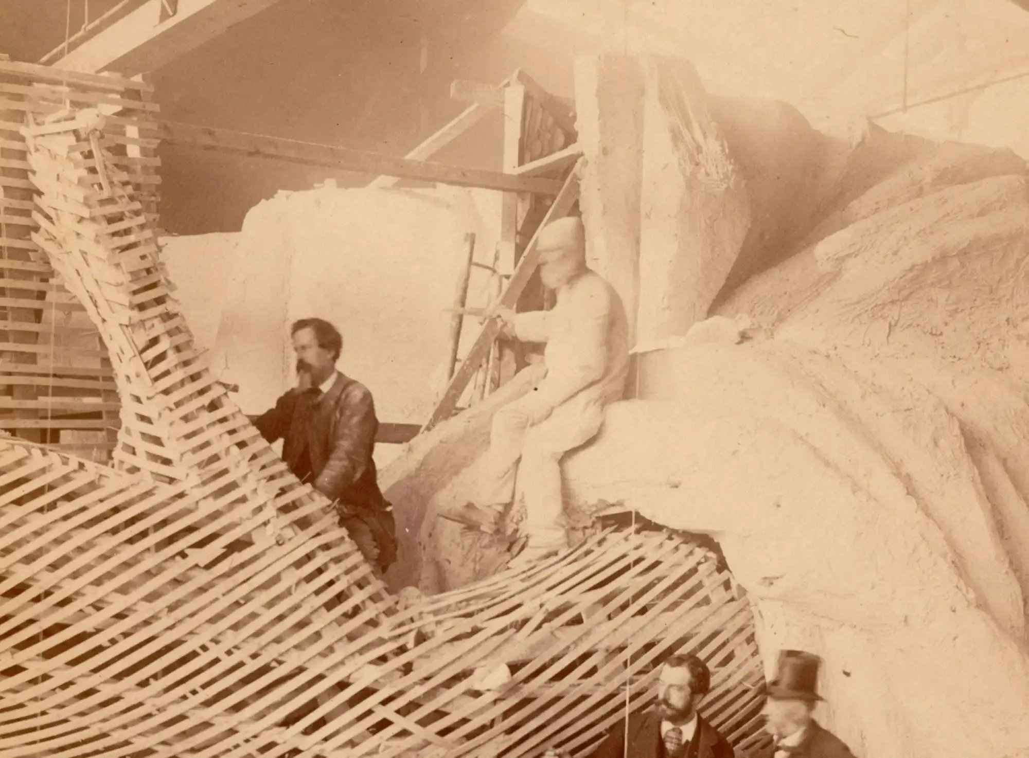 Work on the statue's internal steel structure