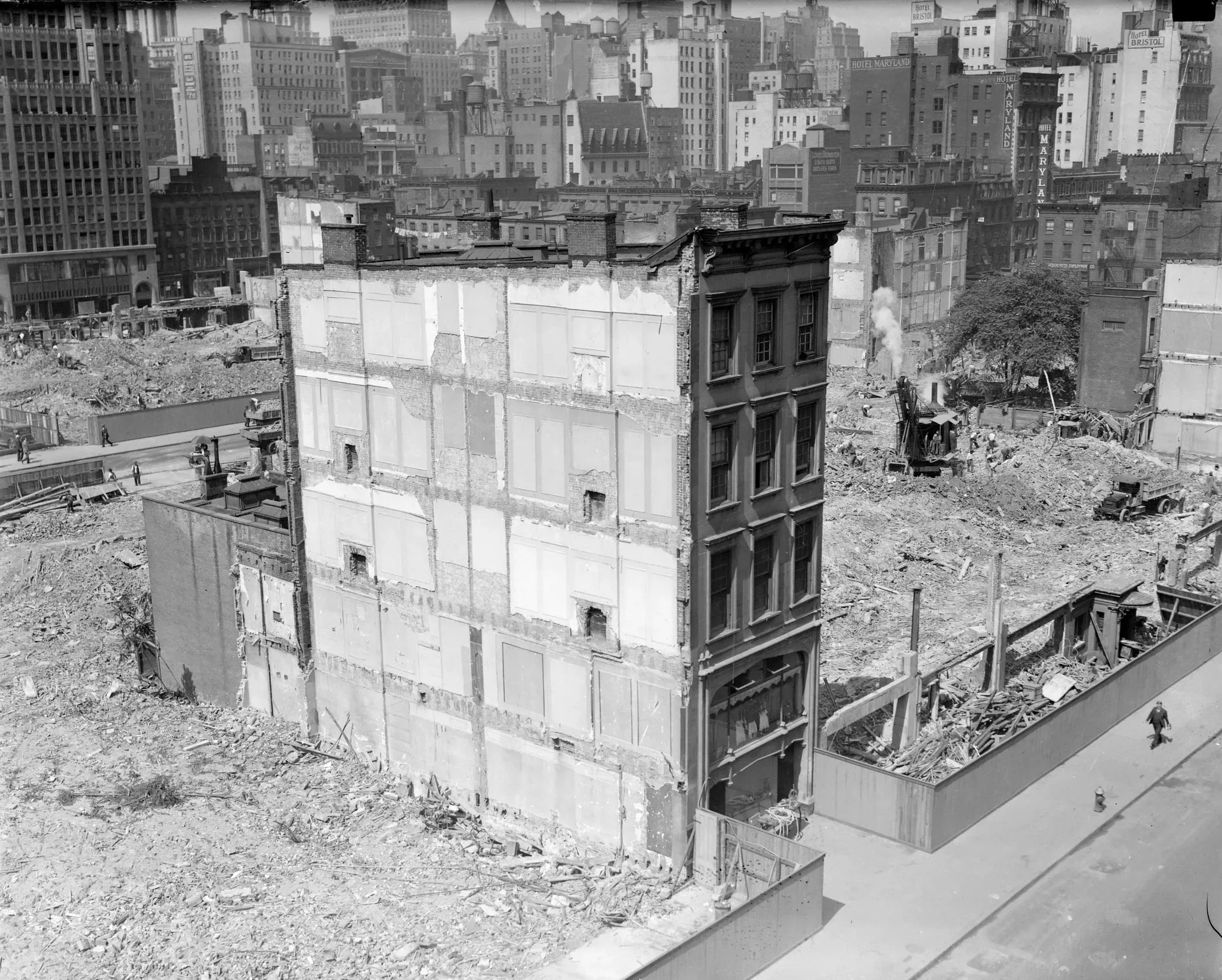 First Pillar Construction