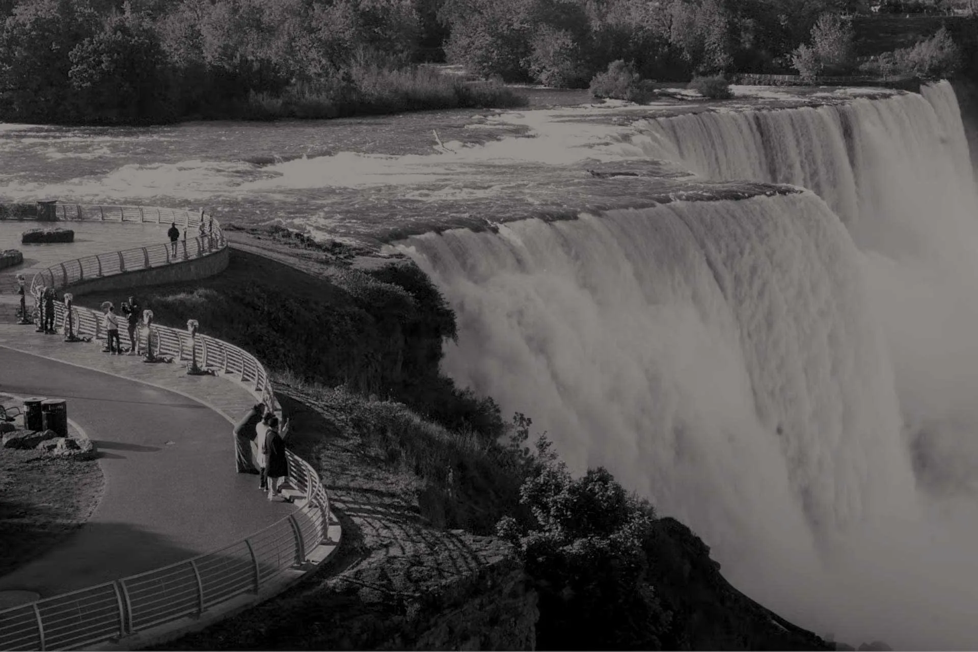 Niagara Falls observatory in the 1950s