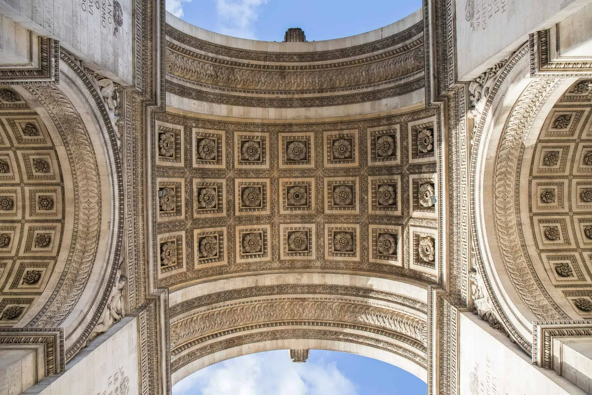 Coffered vault and architectural details