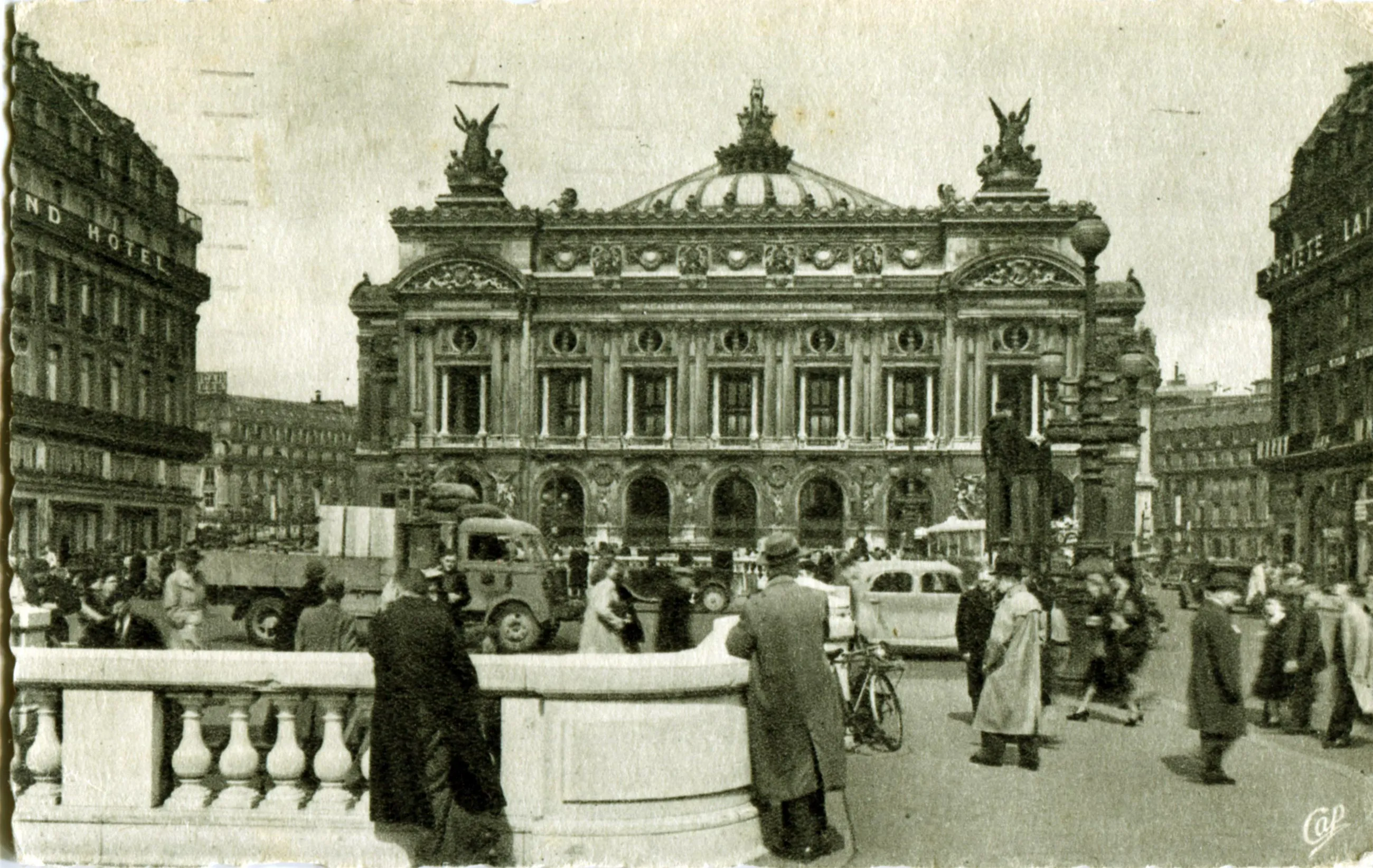 Historic photograph of the Palais Garnier