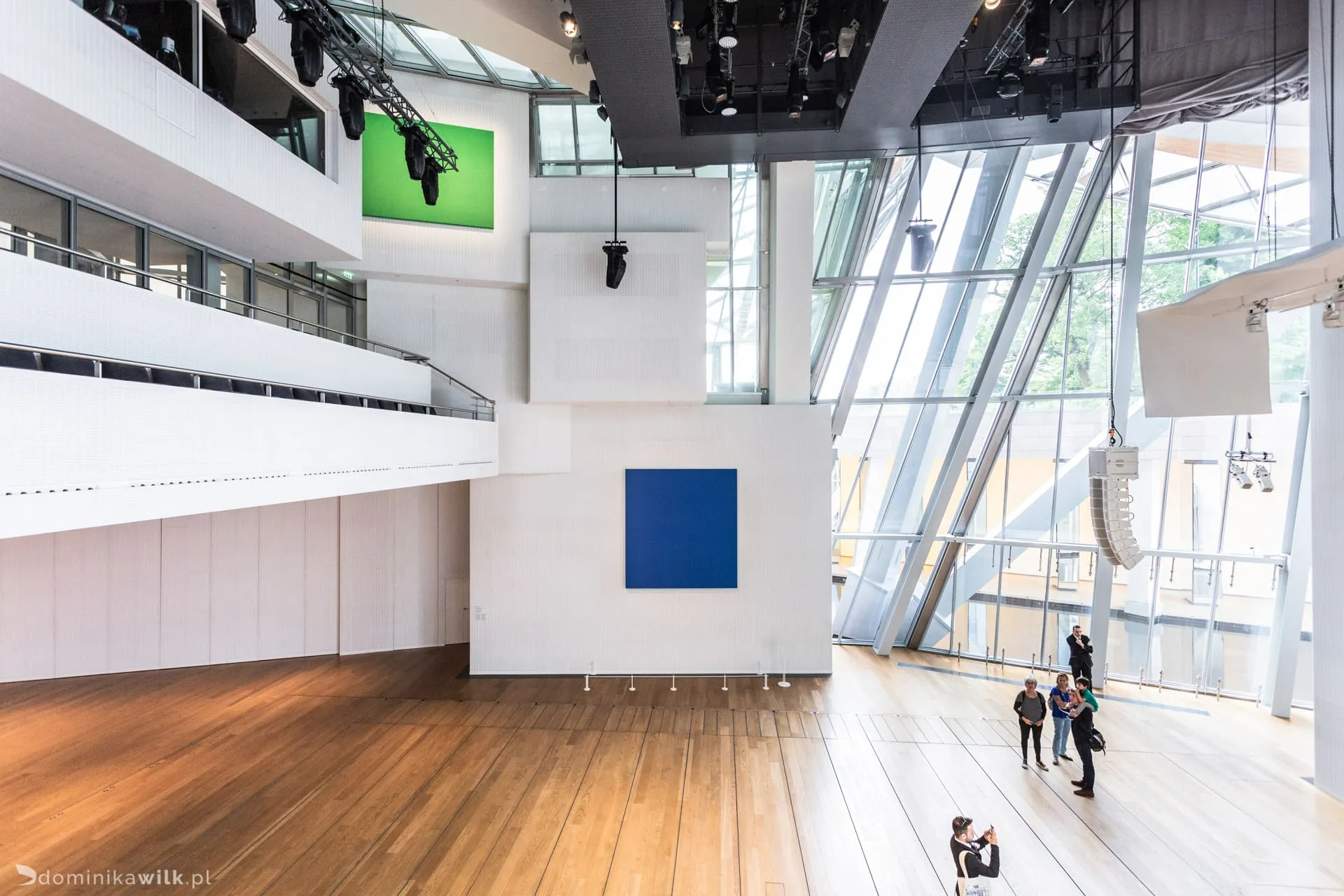 Fondation interior stairs