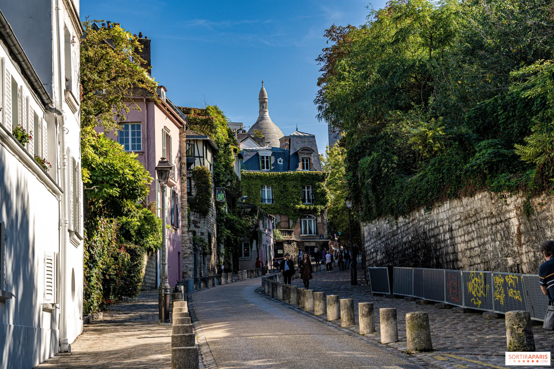 Picturesque Rue de l'Abreuvoir street in Montmartre
