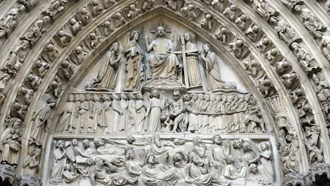 Front Door Engravings: Micro‑Iconography and Detail