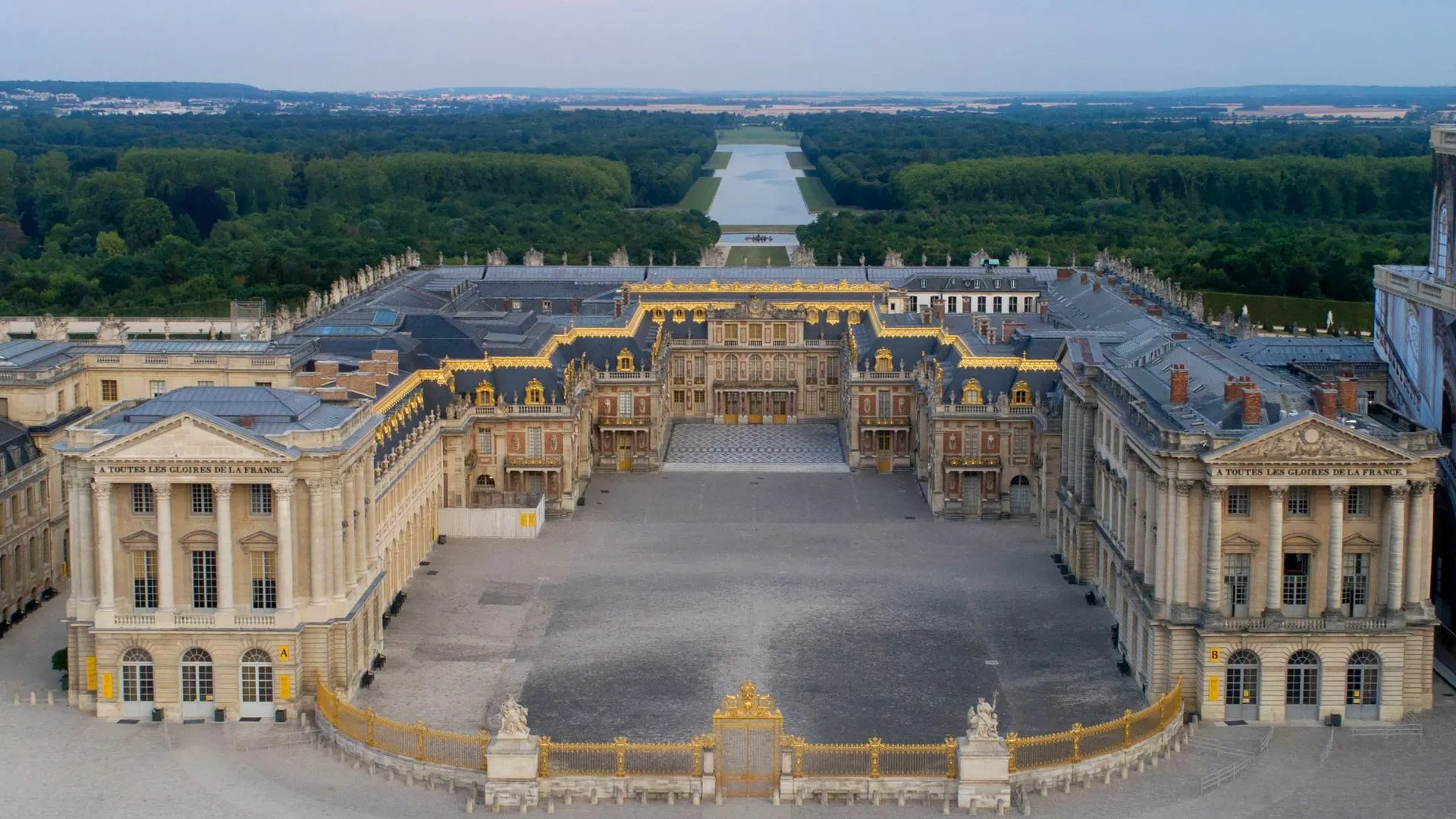 Palace of Versailles Daytime Exterior