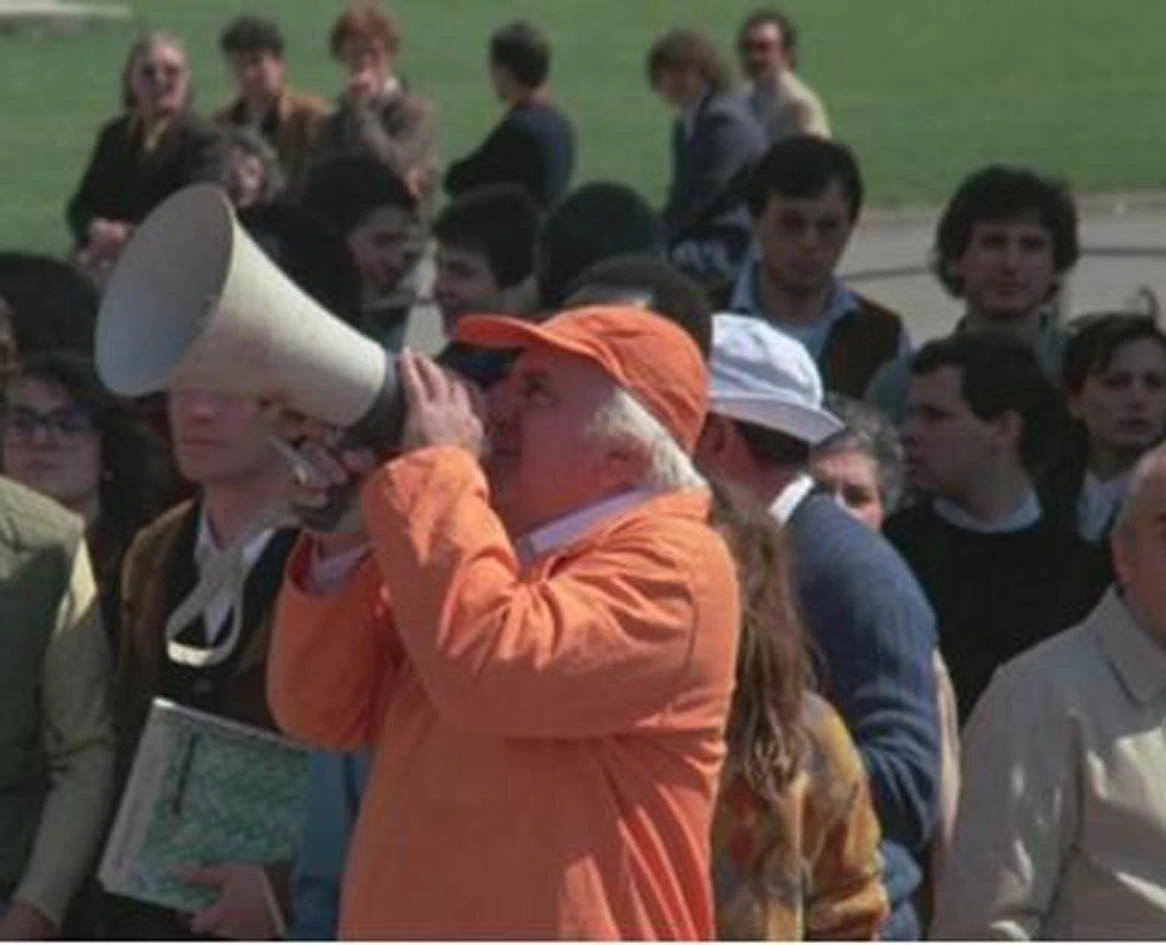 The Leaning Tower of Pisa Prank in Amici Miei