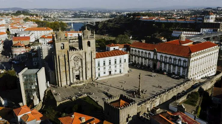 Aerial context