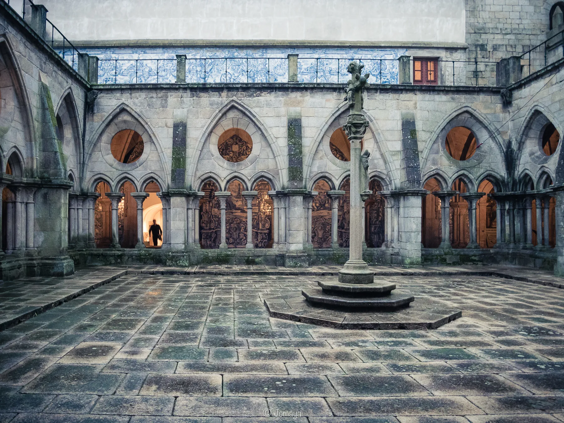 Porto Cathedral with Kids: A Family Narrative That Actually Works