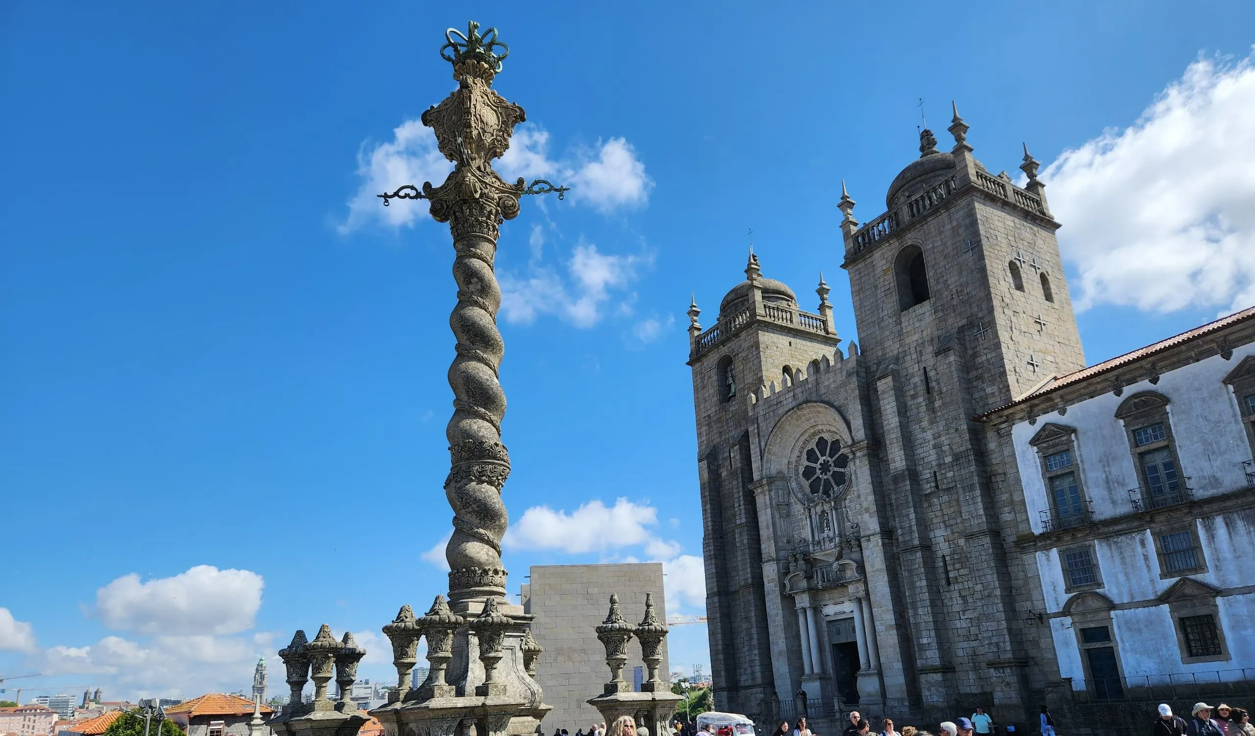 Porto Cathedral facade in daylight