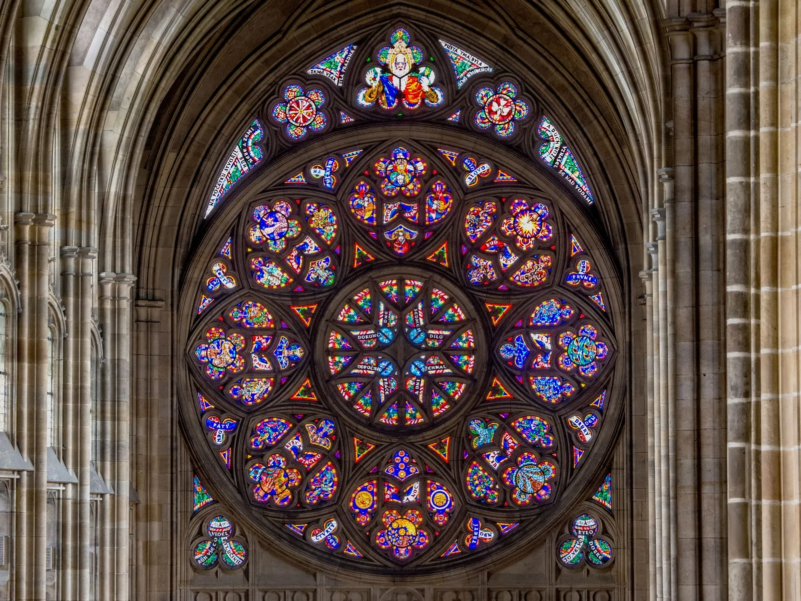 Stained Glass of St. Vitus: Artists, Symbols, and Best Viewing Times