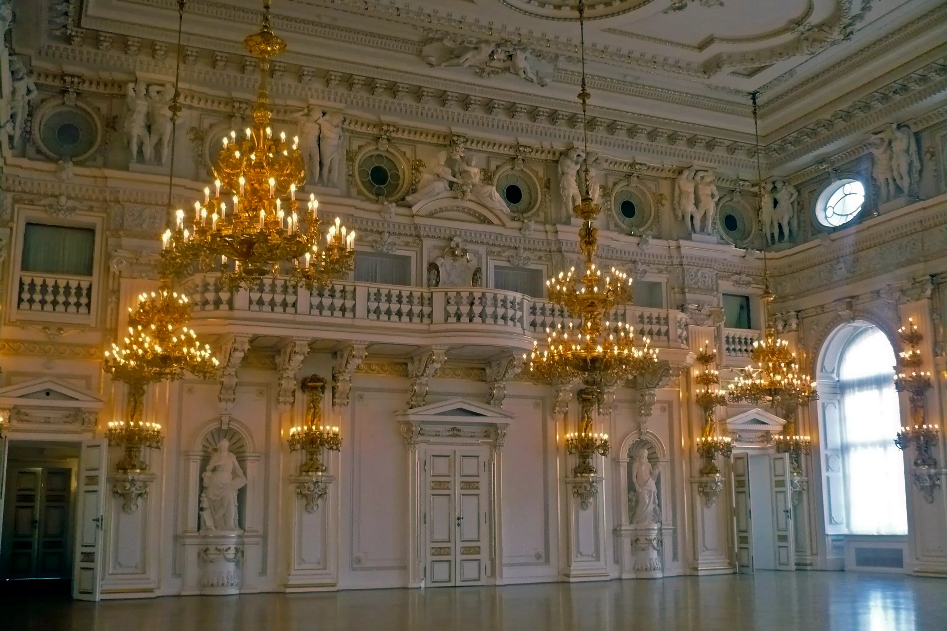 Rainy Day at Prague Castle: Indoor Priorities and Moody Photography