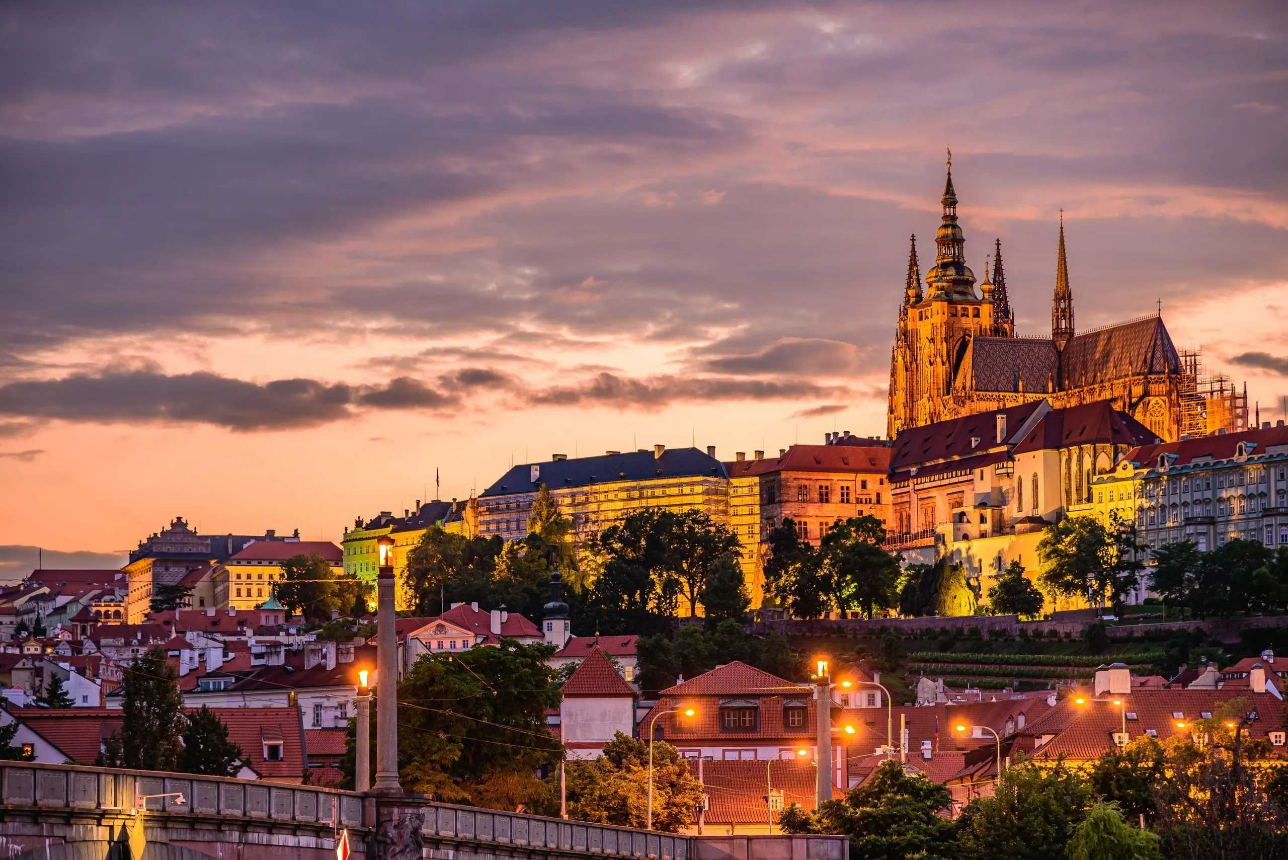Night Visit: Prague Castle After Hours—Ambiance and Safety