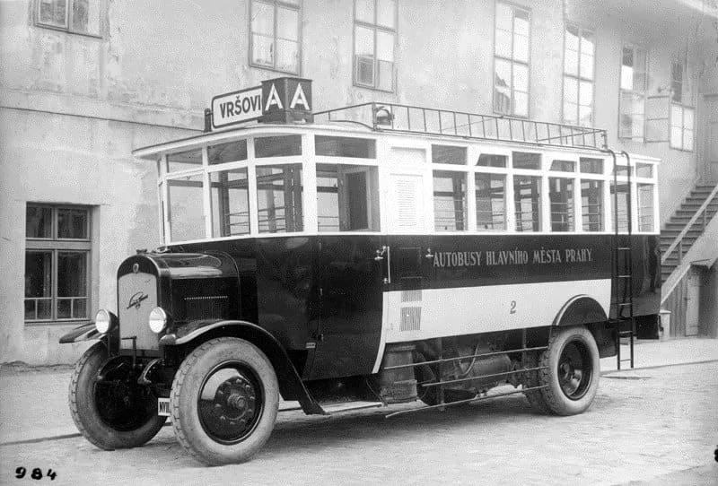 Early Prague bus, 1922