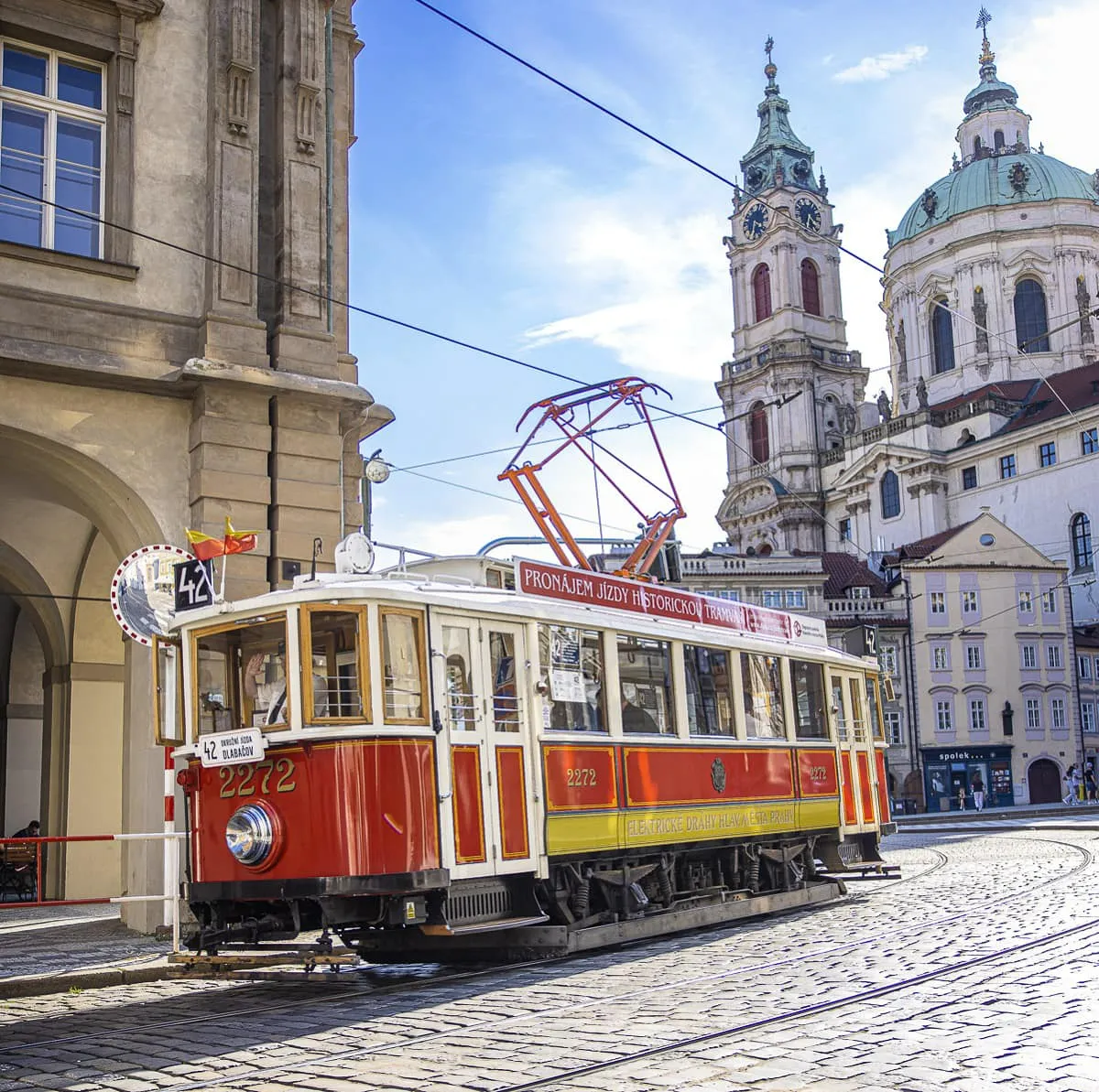 Prague: Hop-on Hop-off Historical Tram Ticket (Line 42)