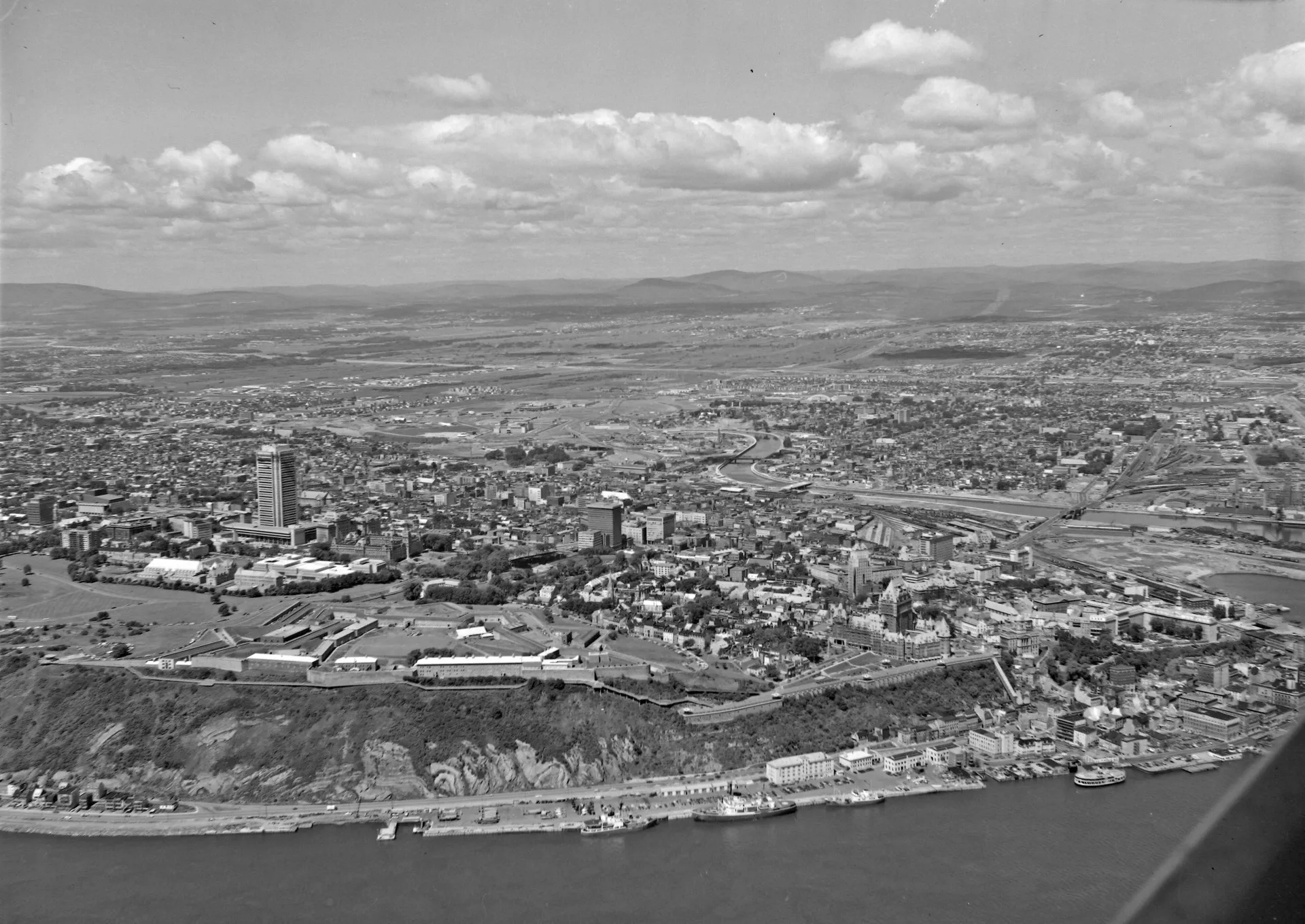 Historic aerial view of Quebec City