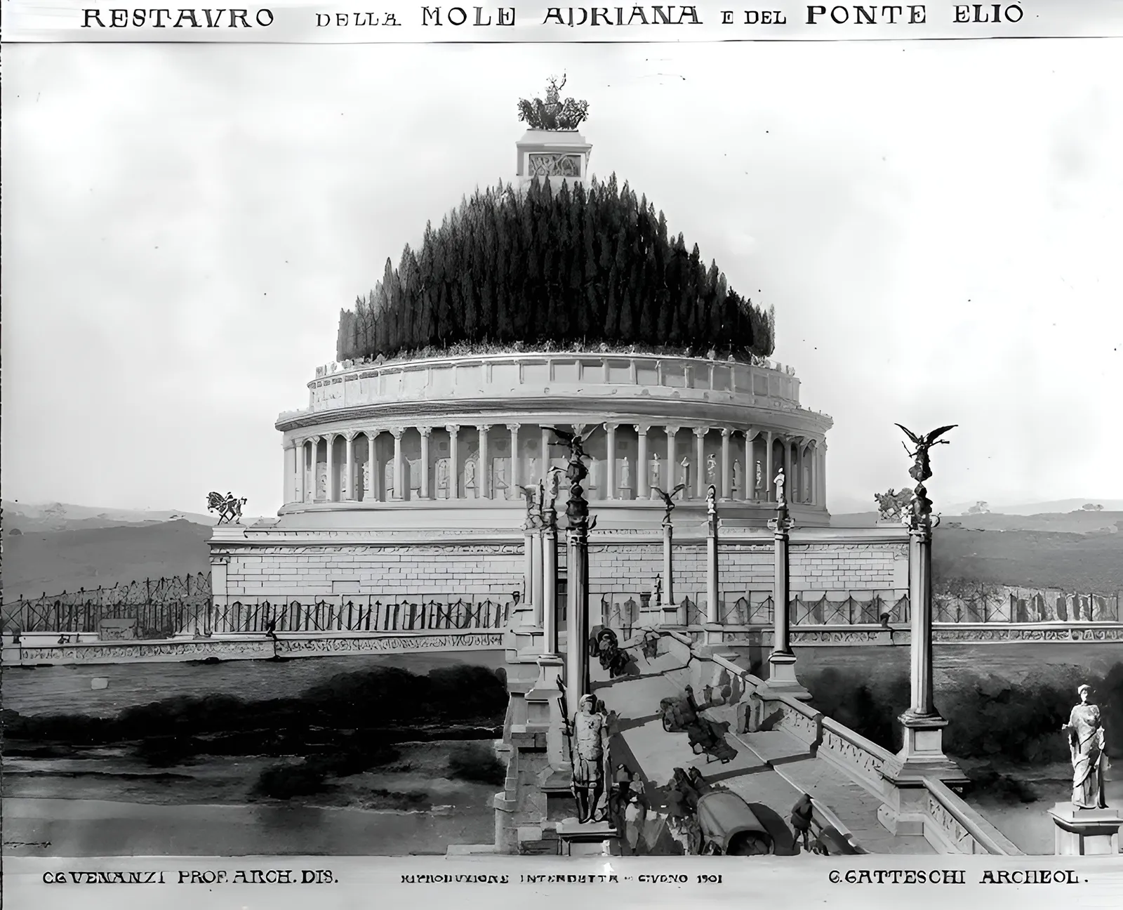 Diagram overlay showing mausoleum core encircled by later fortress bastions