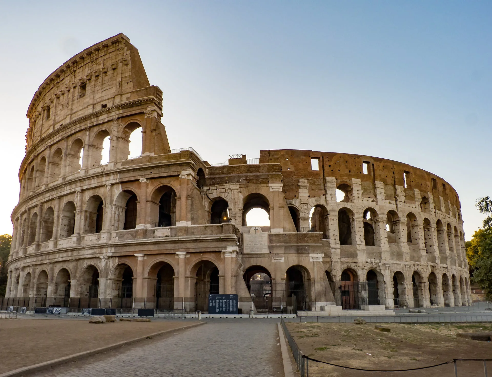 Colosseum & Roman Forum + Audio Guide