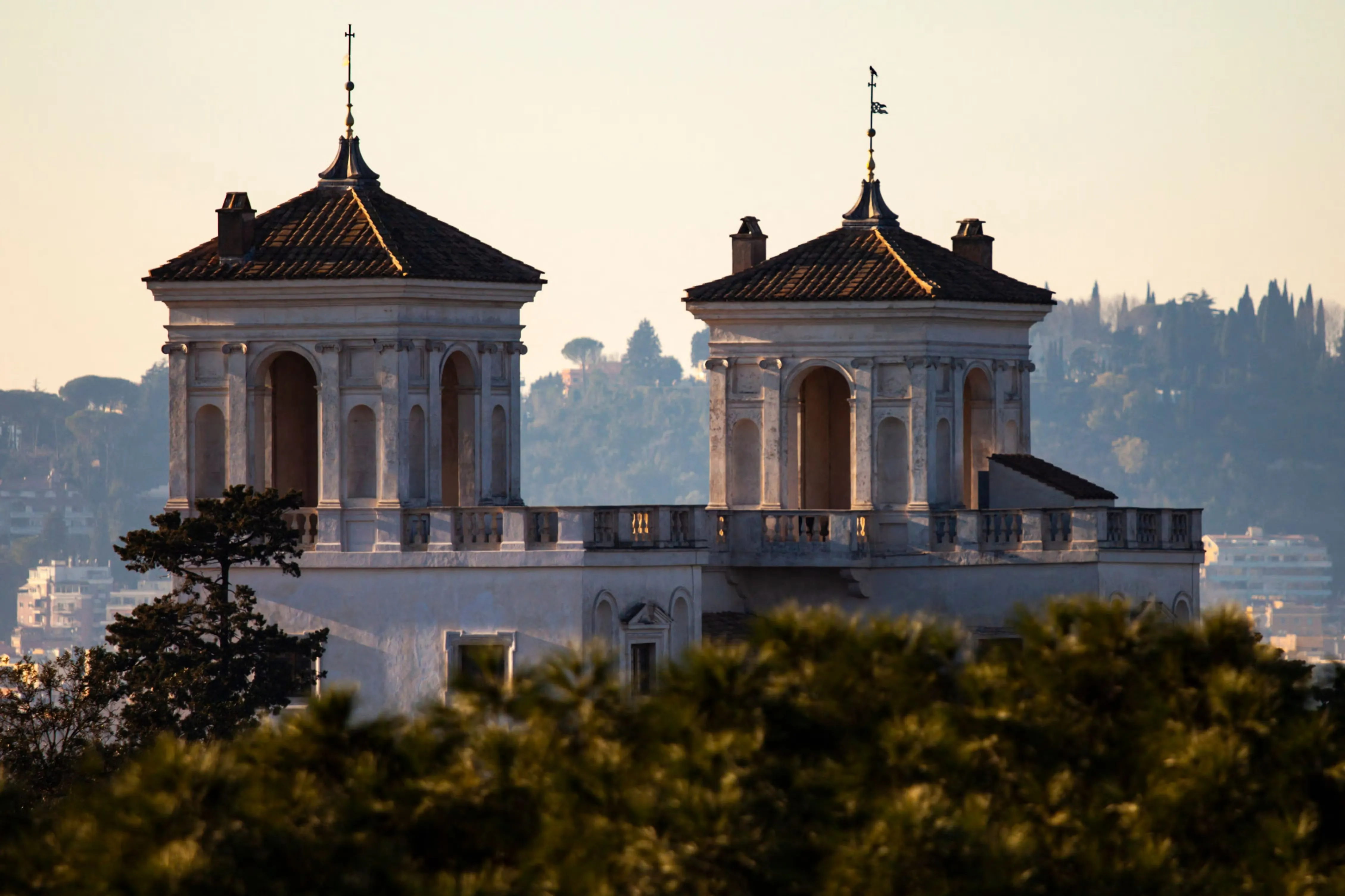 Villa Medici on a Rainy Day: Why Cloudy Skies Can Improve the Experience