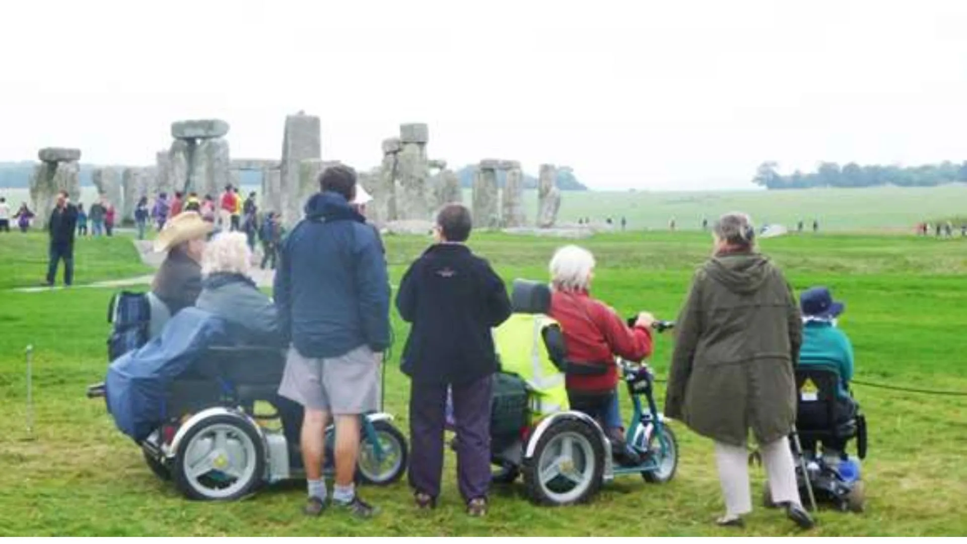 Accessibility and Family Visiting: Paths, Shuttles, and Calm Moments