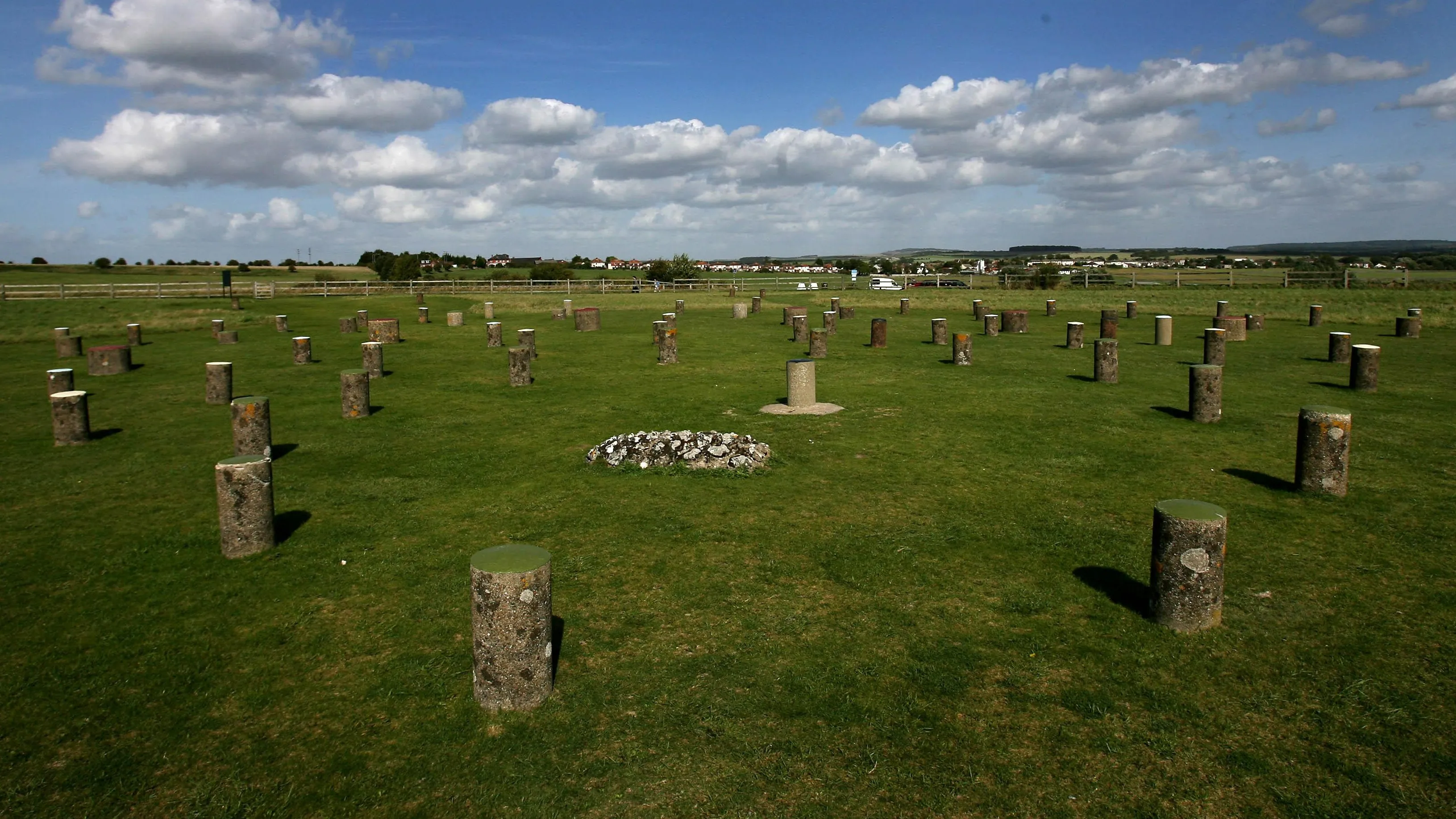Woodhenge: Timber Circle, Ritual Logic, and Landscape