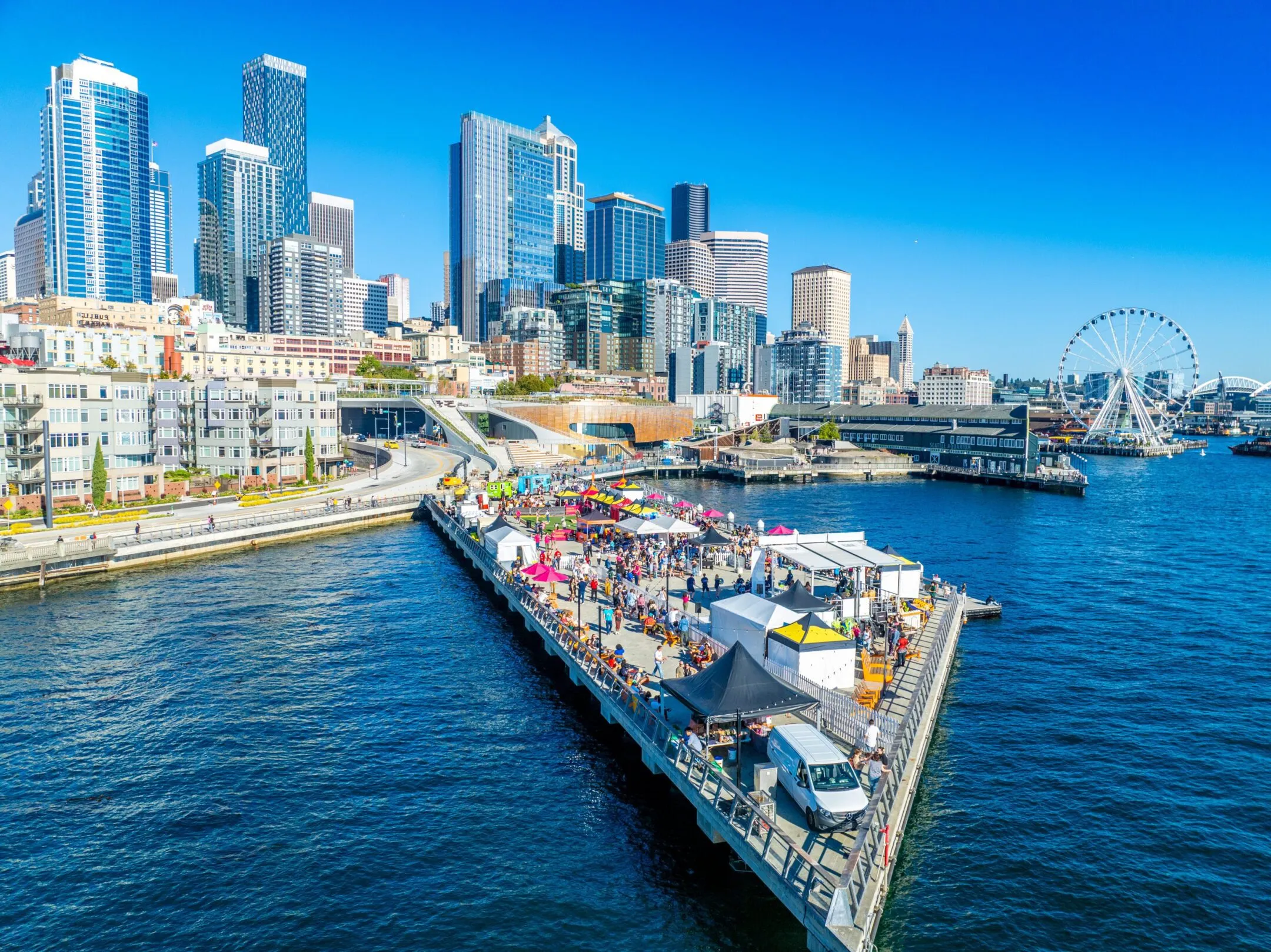 Seattle Waterfront & Piers — Walking Route From Hop-On Stops