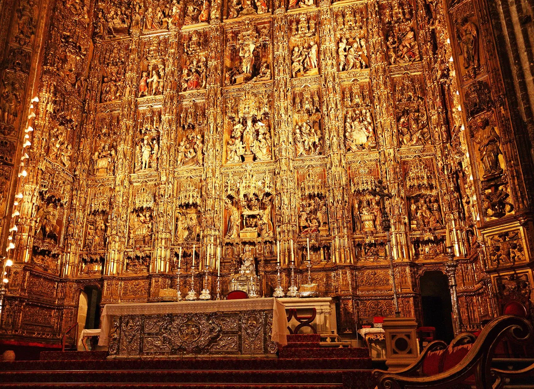Golden altarpiece inside the cathedral