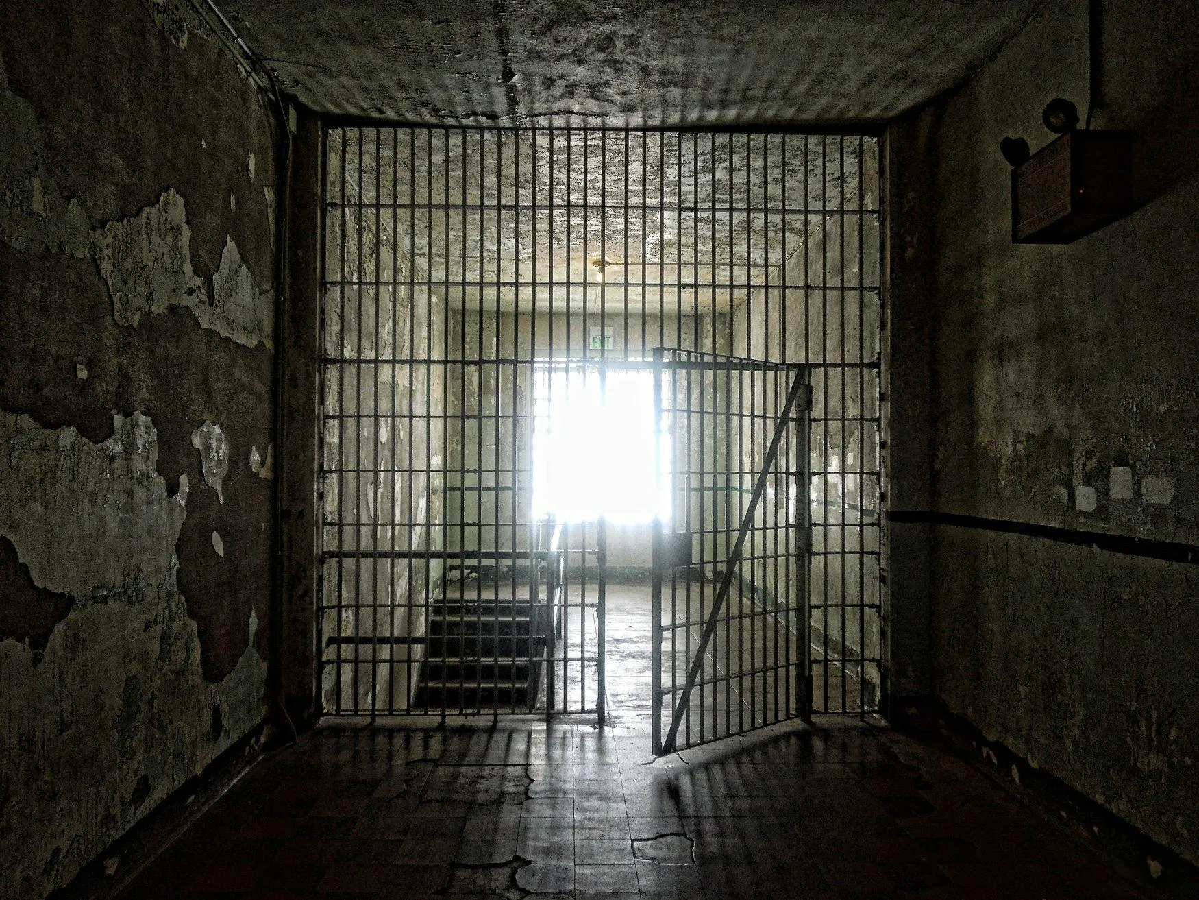 Caged Entrance