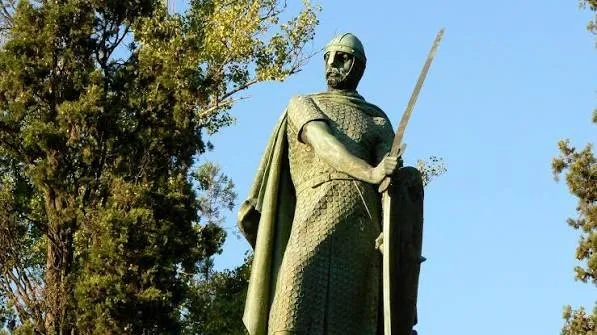 Statue context