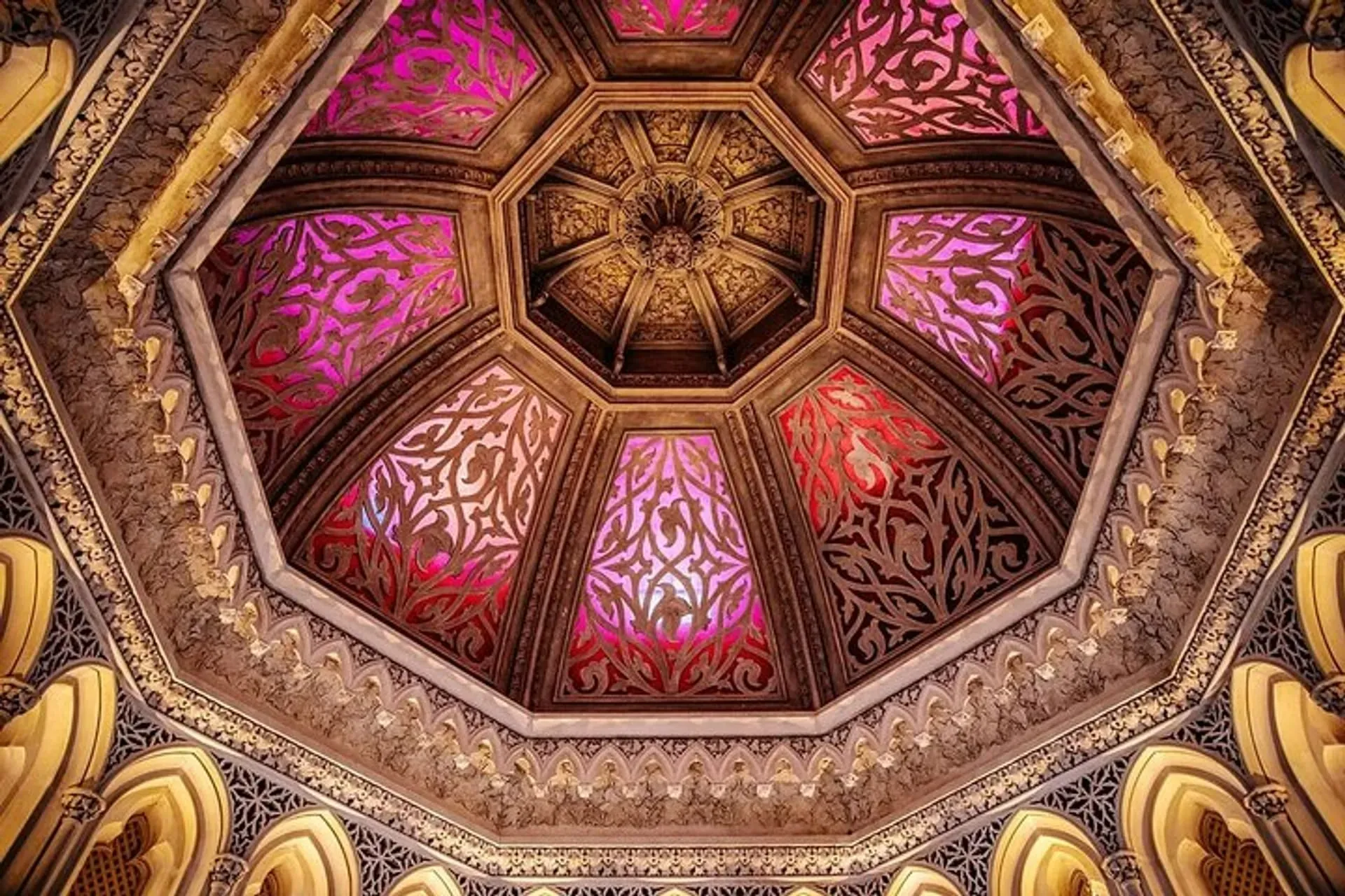 Decorative dome ceiling inside Monserrate Palace