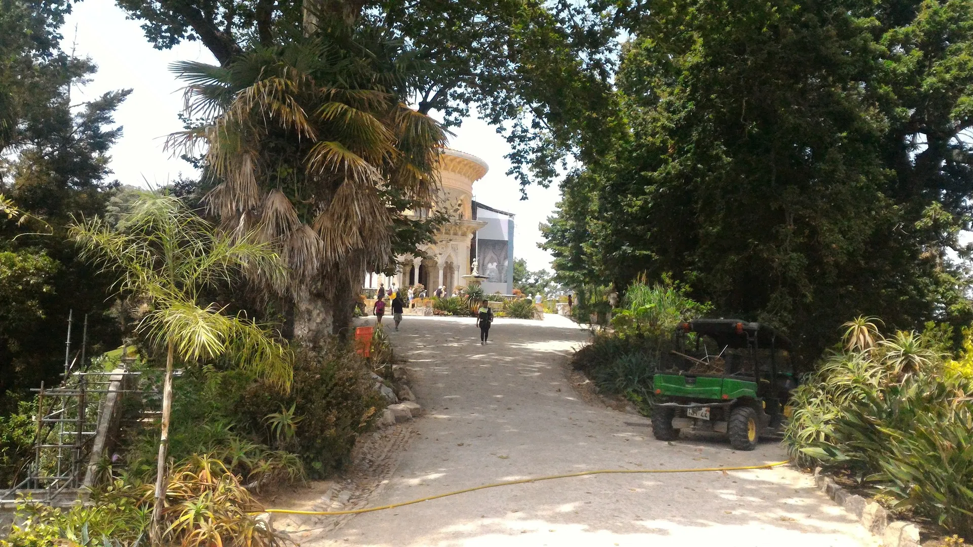 Park access corridor
