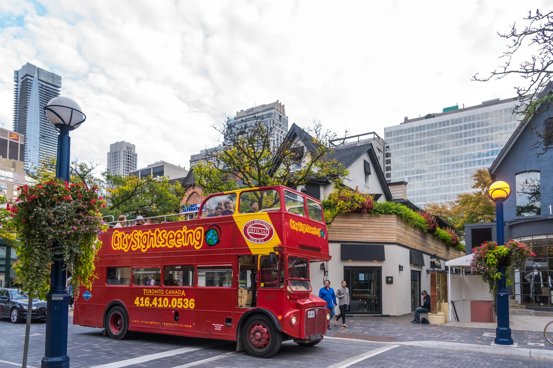 Modern Toronto hop-on hop-off sightseeing bus
