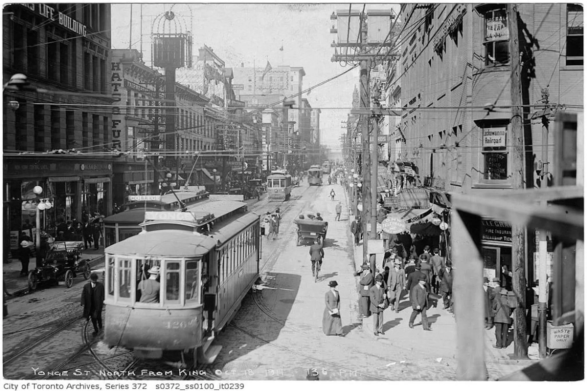 Street trolley in Toronto during the 1920s