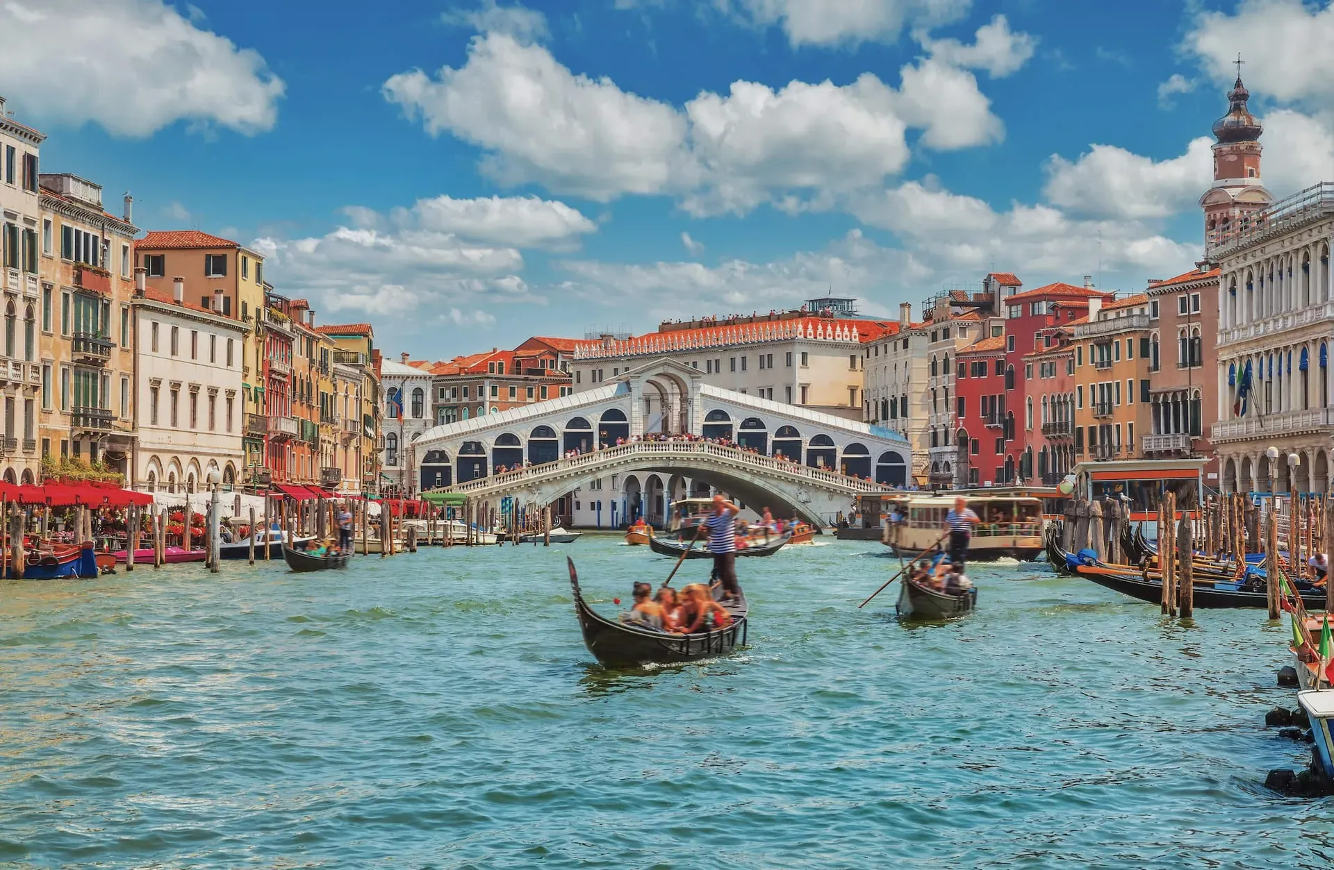 Venice: Shared Classic Gondola Ride