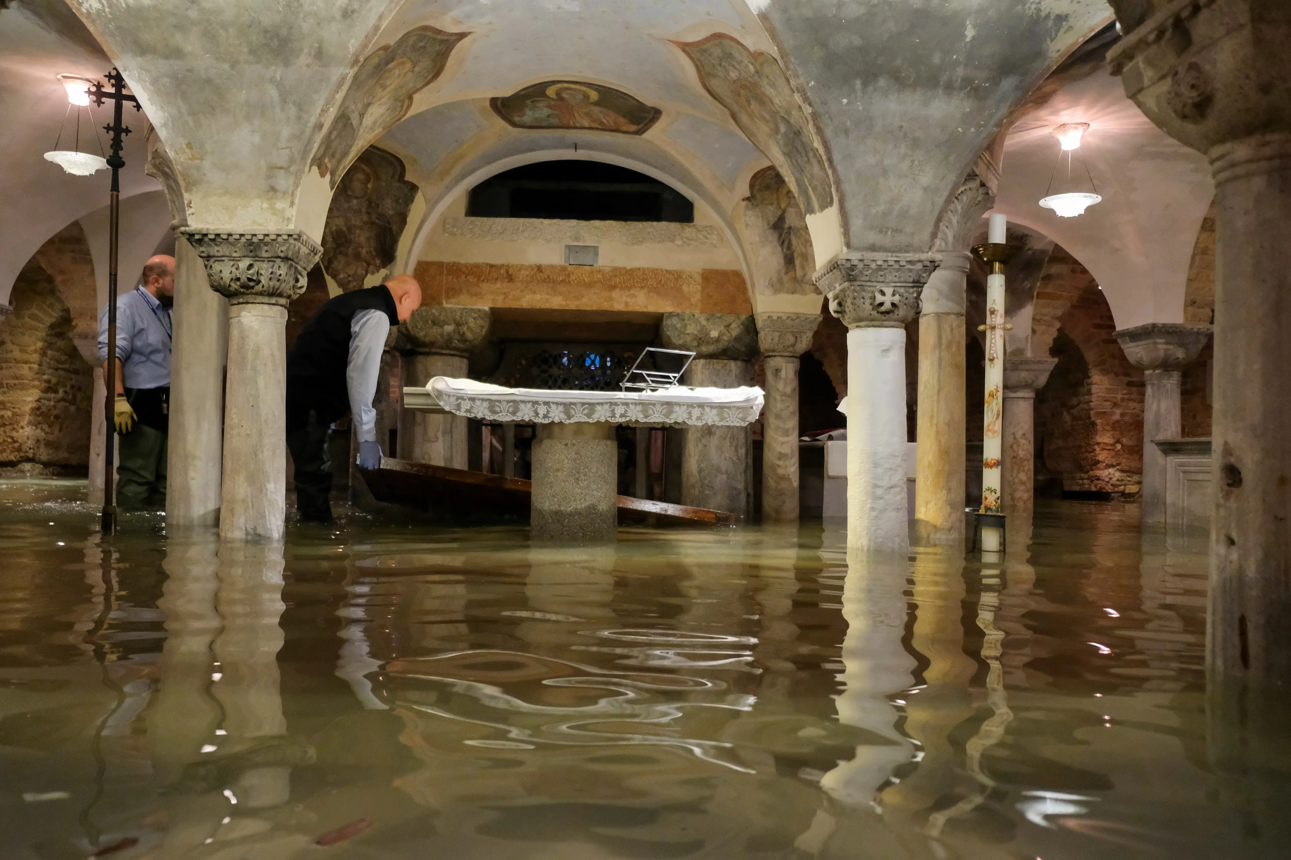 Flooded crypt during high tide (acqua alta)