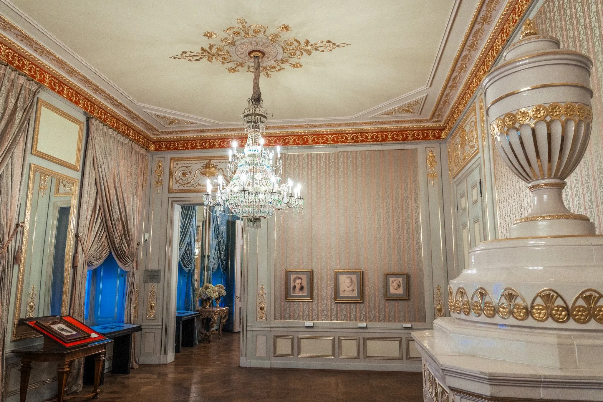White gallery room inside the Albertina