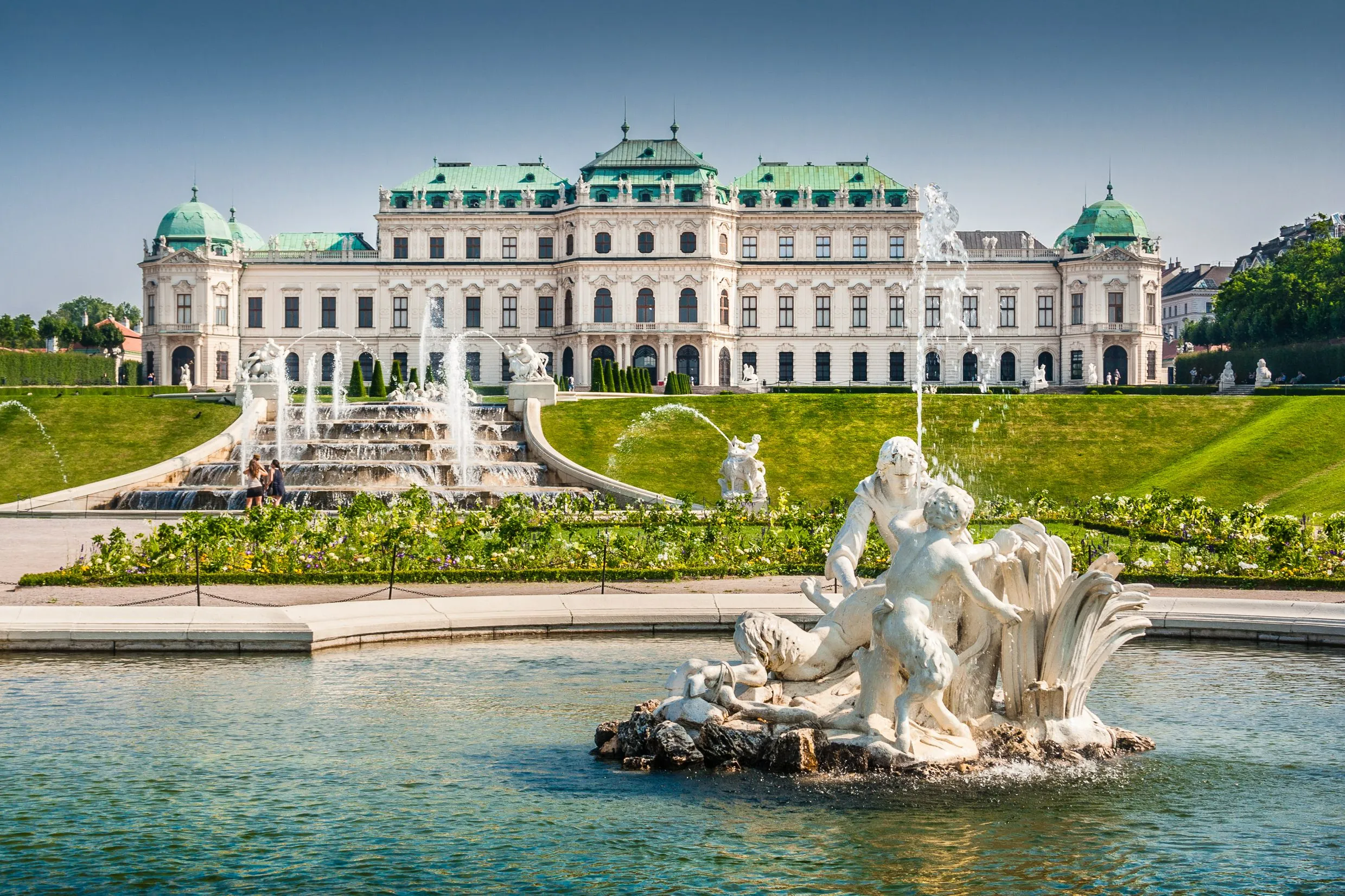 Belvedere Palace fountain