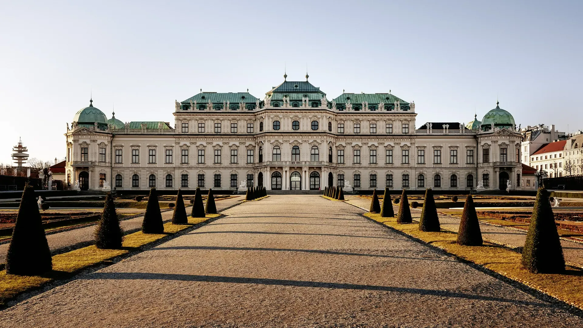 Belvedere Palace front garden