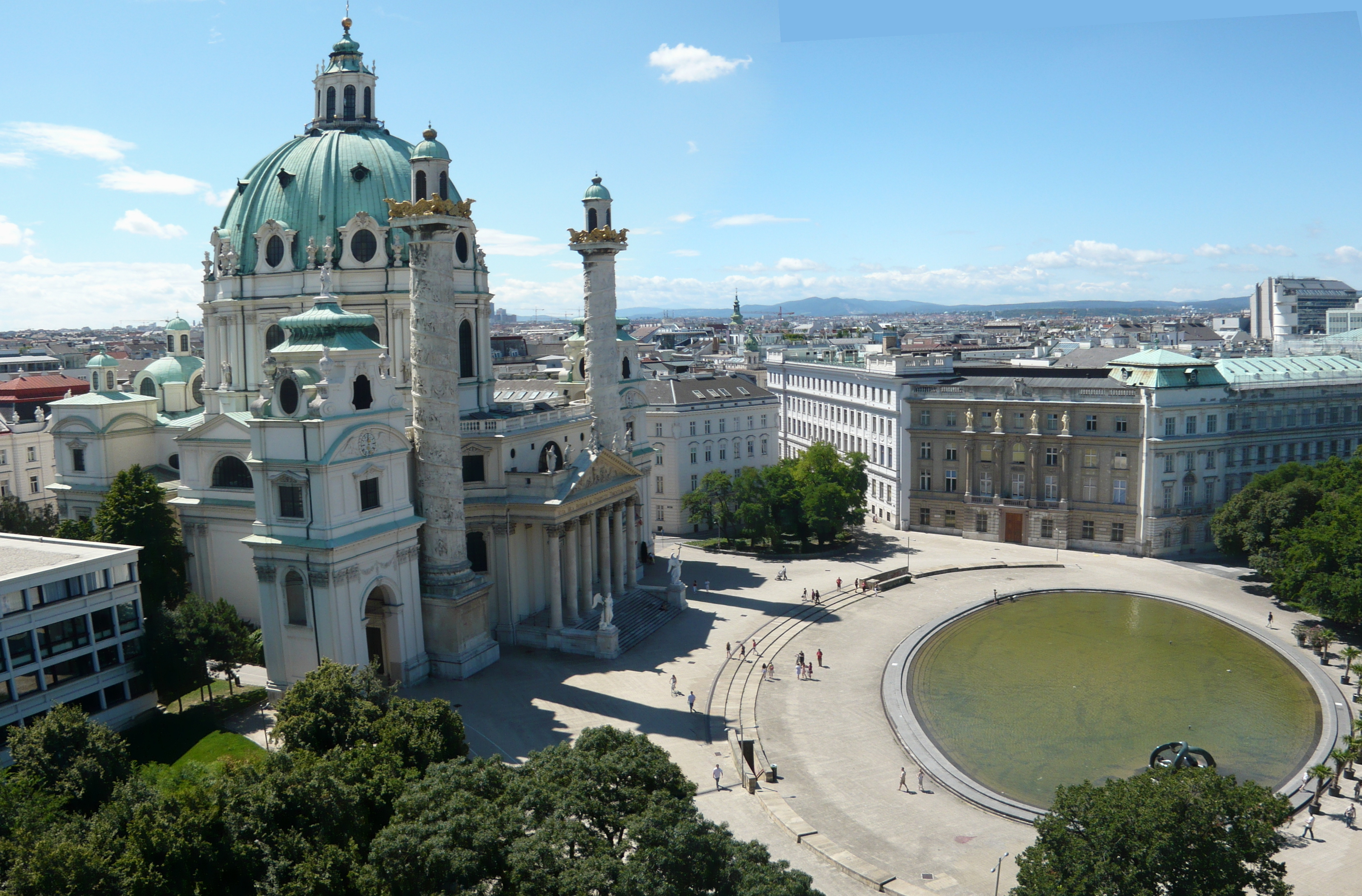 Vienna Card Accessibility Guide: Low-Mobility Planning with Dignity and Ease