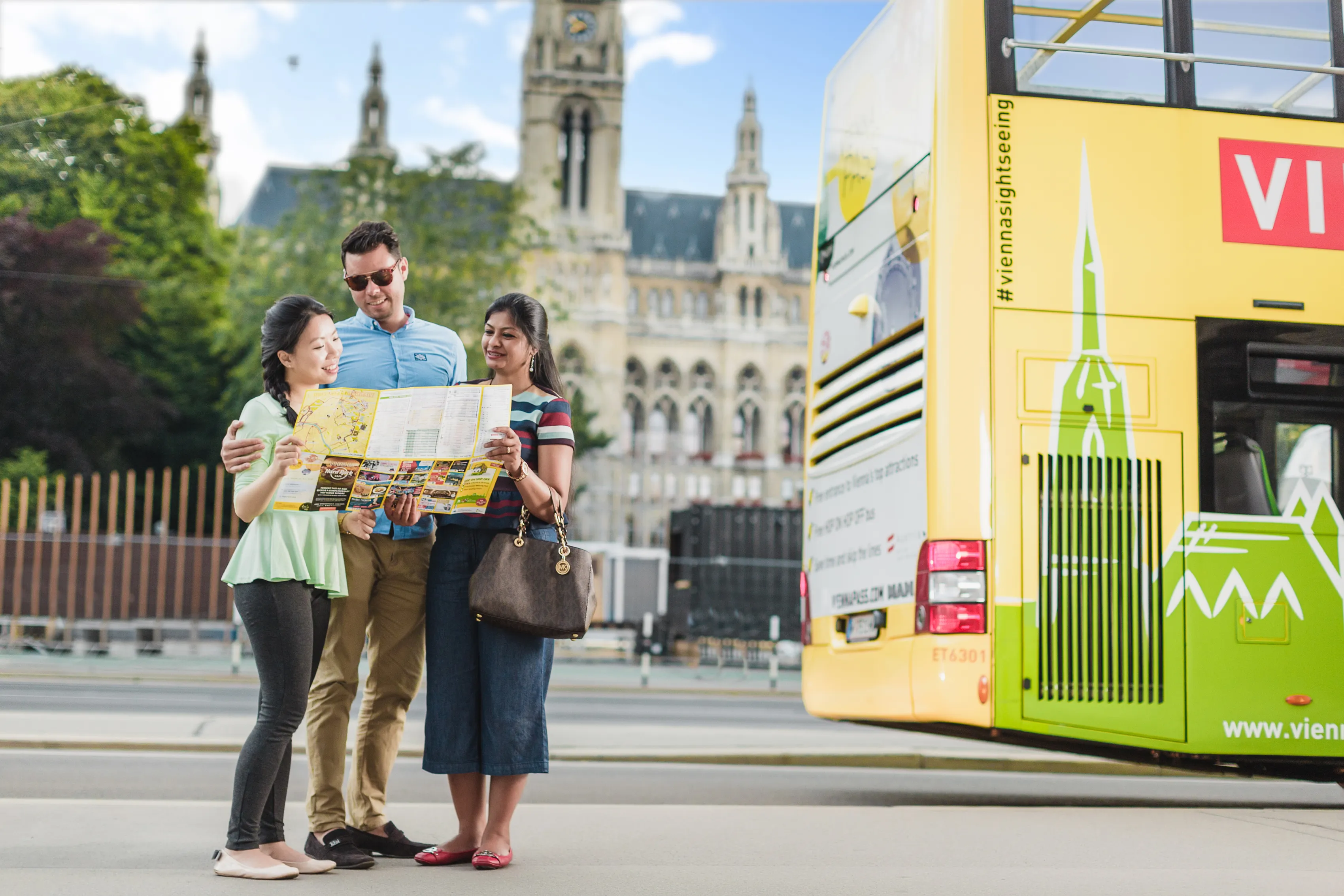 Audio Guides & Languages on Vienna HOHO: How to Listen Well