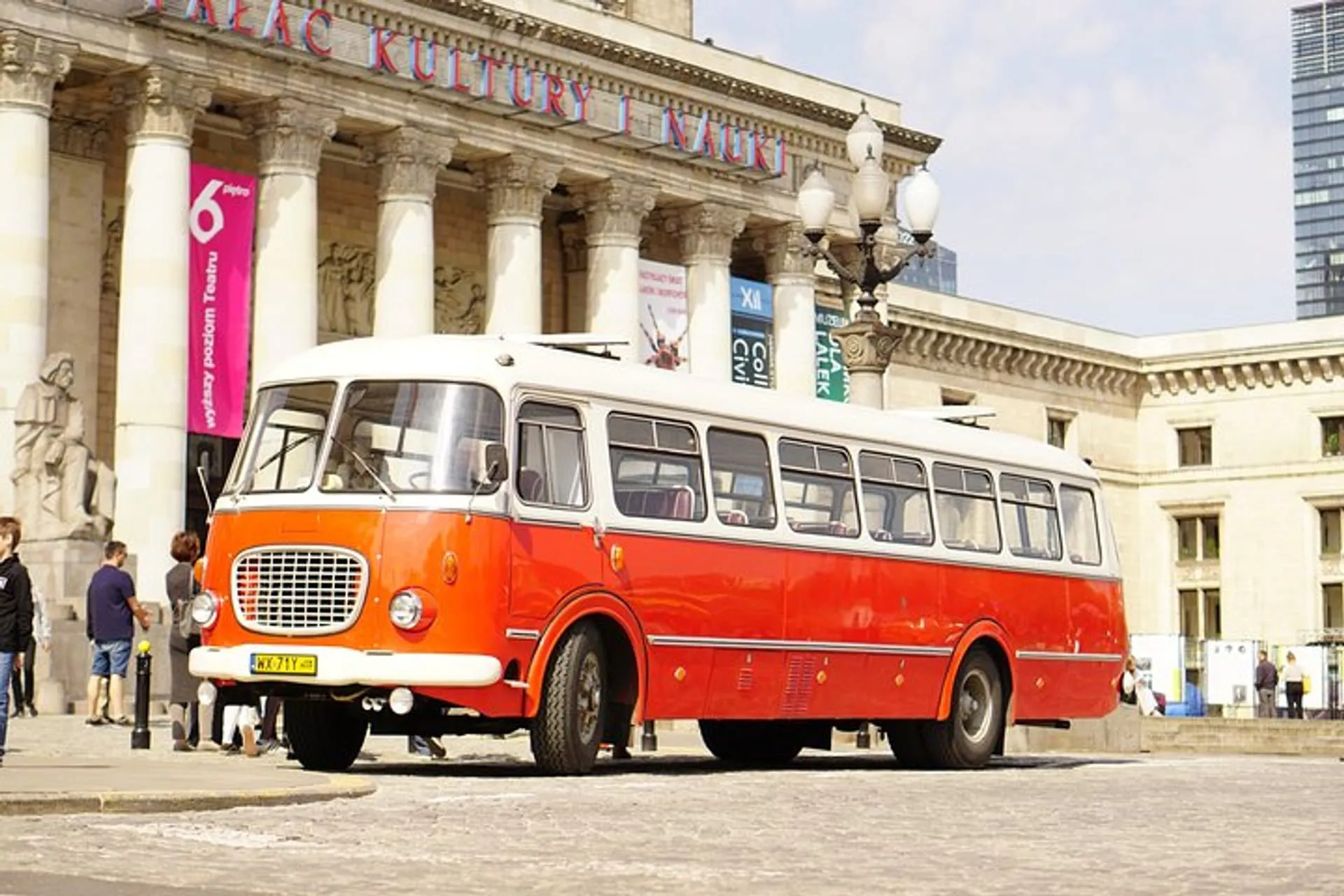 Retro Warsaw bus